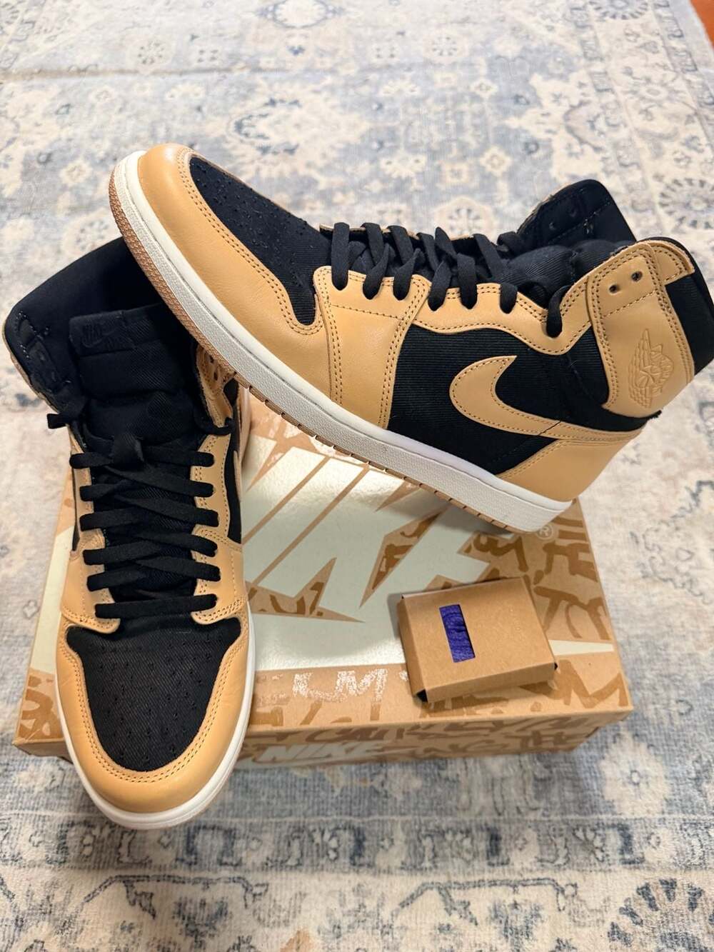Nike Air Jordan 1 Retro High OG Heirloom Size 12 Men - Beige Black